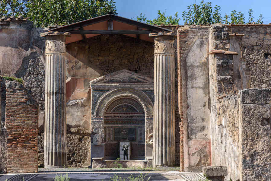 039 - Italia - Pompeya - parque arqueológico de Pompeya - Casa de la Fuente Grande.jpg